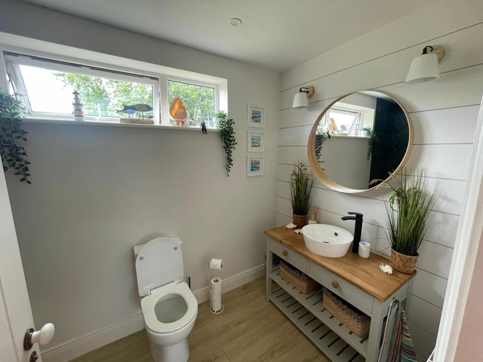 Ocean Breeze Villa Cork Dış mekan fotoğraf